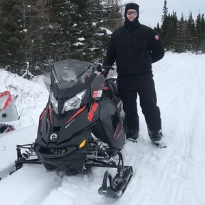 Meet your Posher, Corey